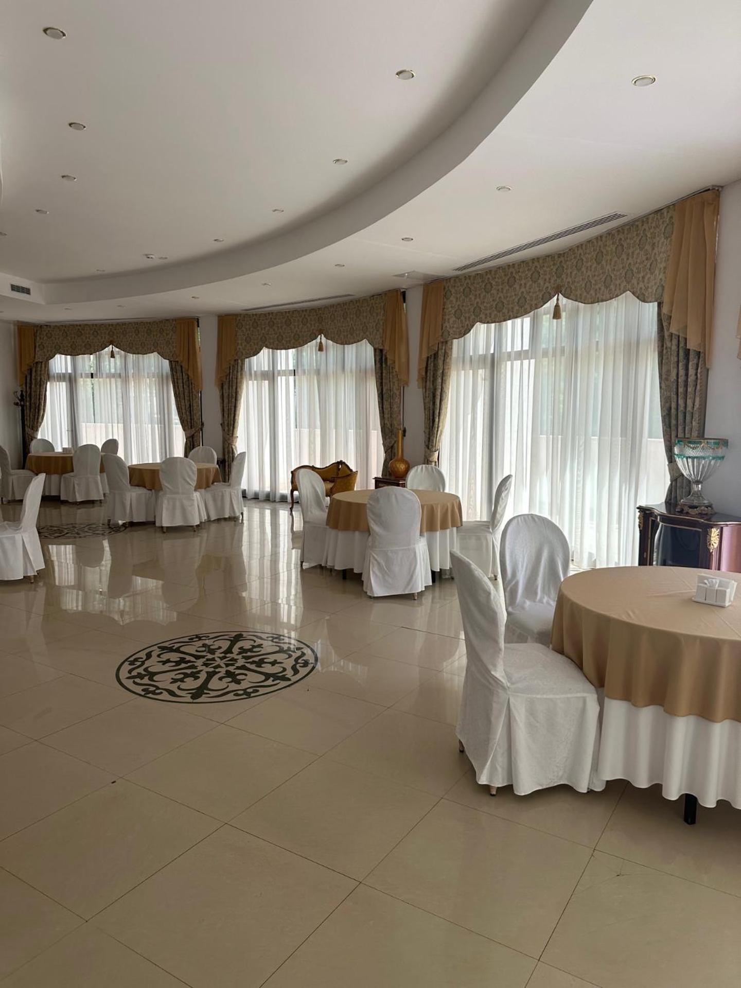 Акку Hotel Nur-Sultan  Exterior photo