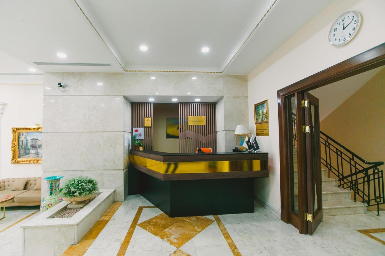 Акку Hotel Nur-Sultan  Exterior photo